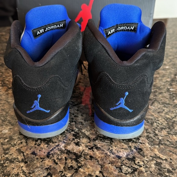 Air Jordan 5 retro Black and Blue Air Jordan Sneakers EUC 5.5Y - Picture 8 of 16